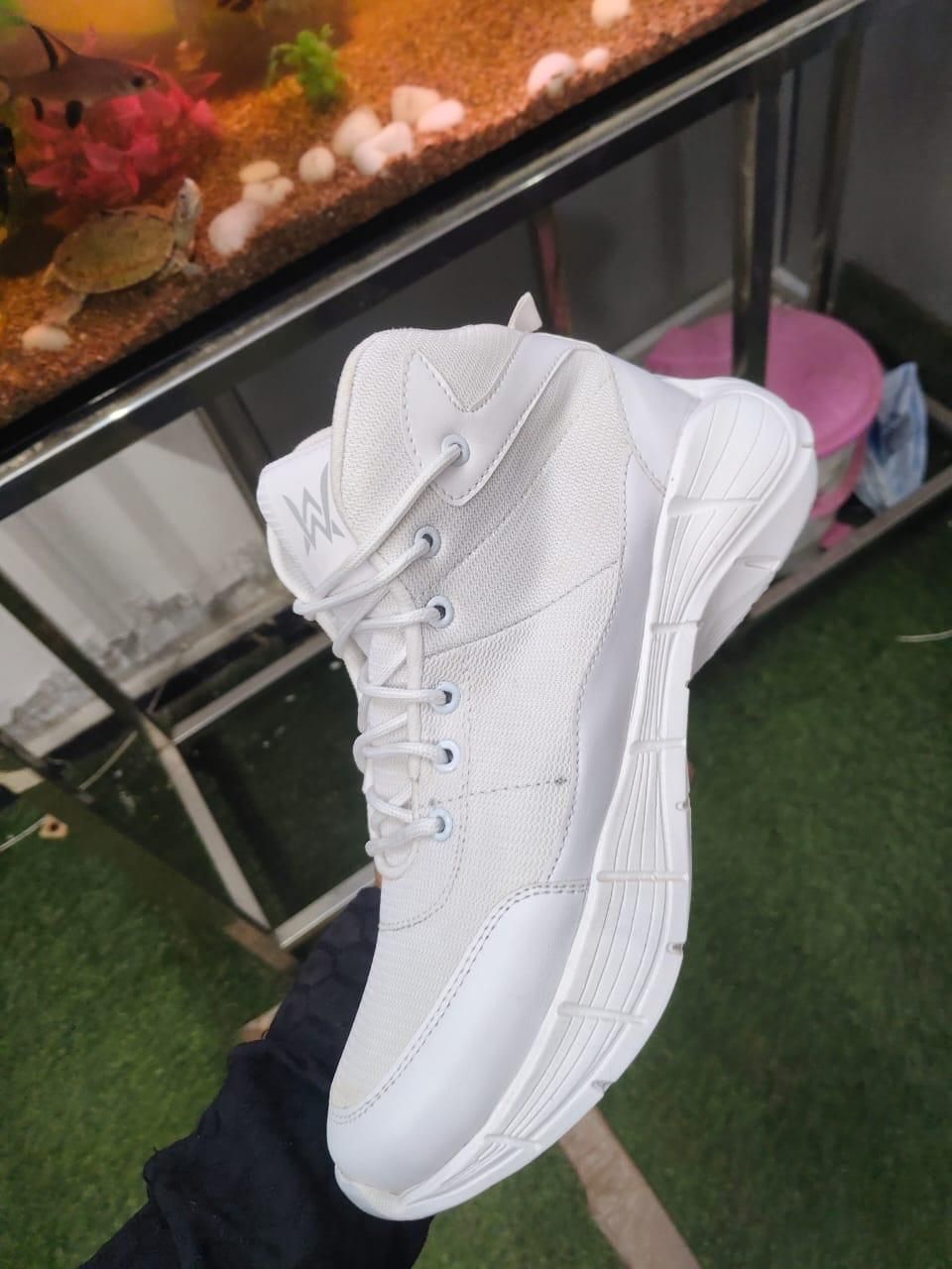 Men's Stylish Lace Up Sports Shoes